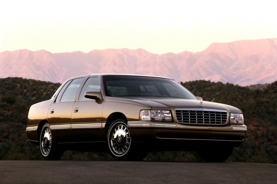  Cadillac DeVille 1994 года  (фото 5 из 21)